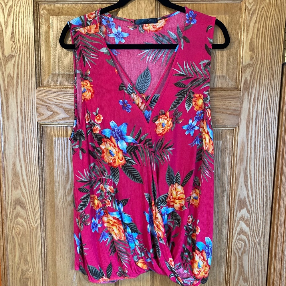 Floral wrap style tank from Stitch Fix! 3X‎